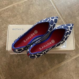 SOLD! Rothy’s Indigo Giraffe Point 🦒